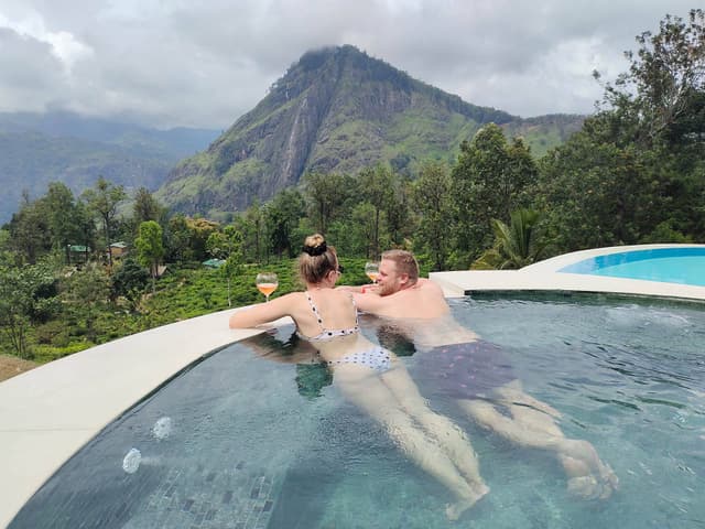 Ravana Pool Club