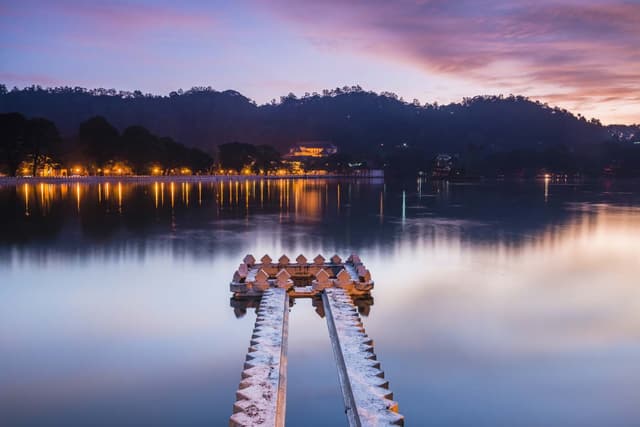 Kandy Lake