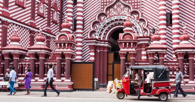 Colombo Red Mosque