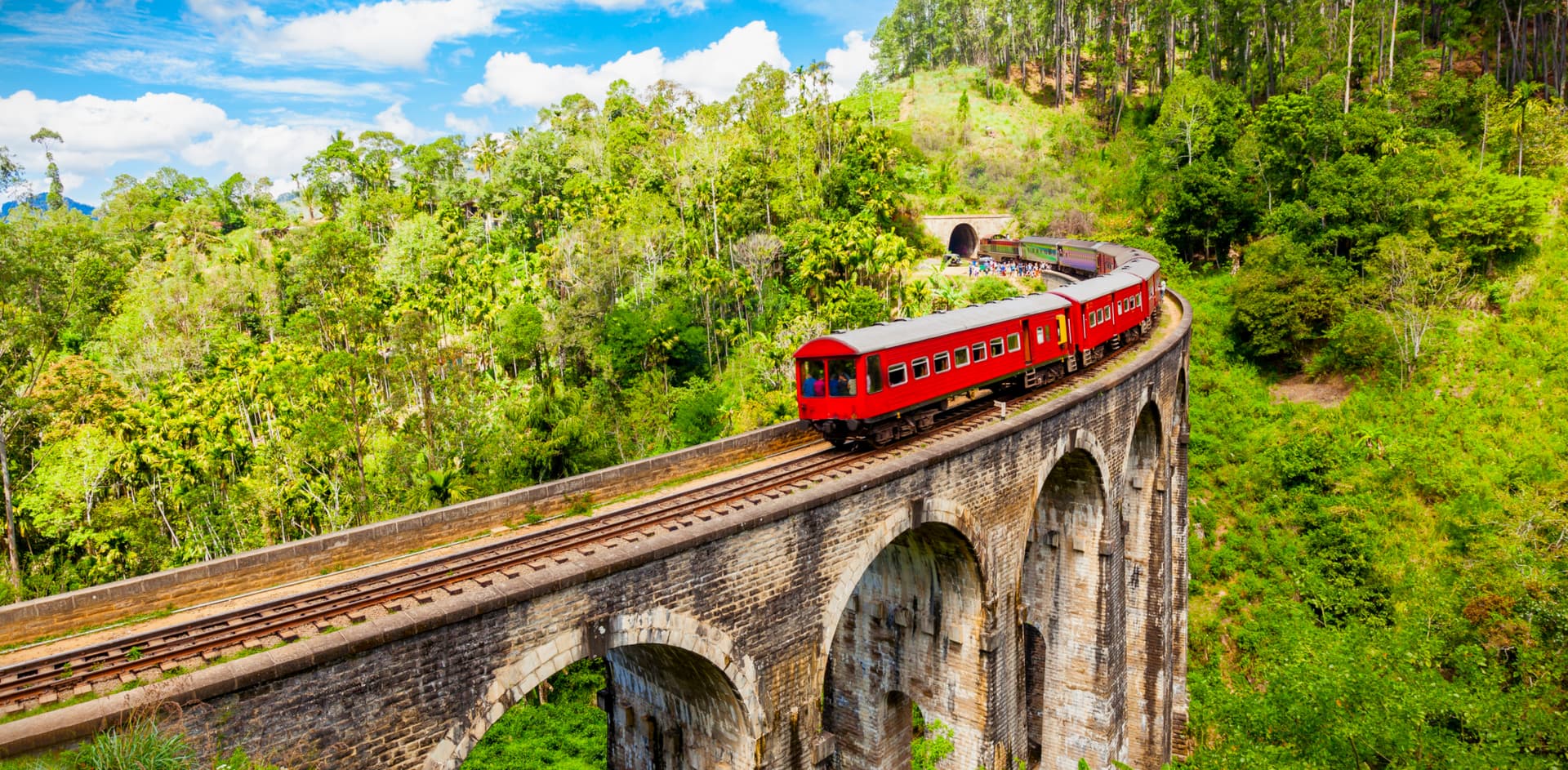 https://olanka-strapi-live-s3.s3.ap-southeast-1.amazonaws.com/shutterstock_2421257091_a4e07a116c.jpg