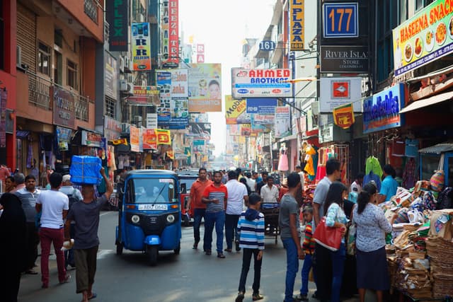 Fort Bazaar Walk